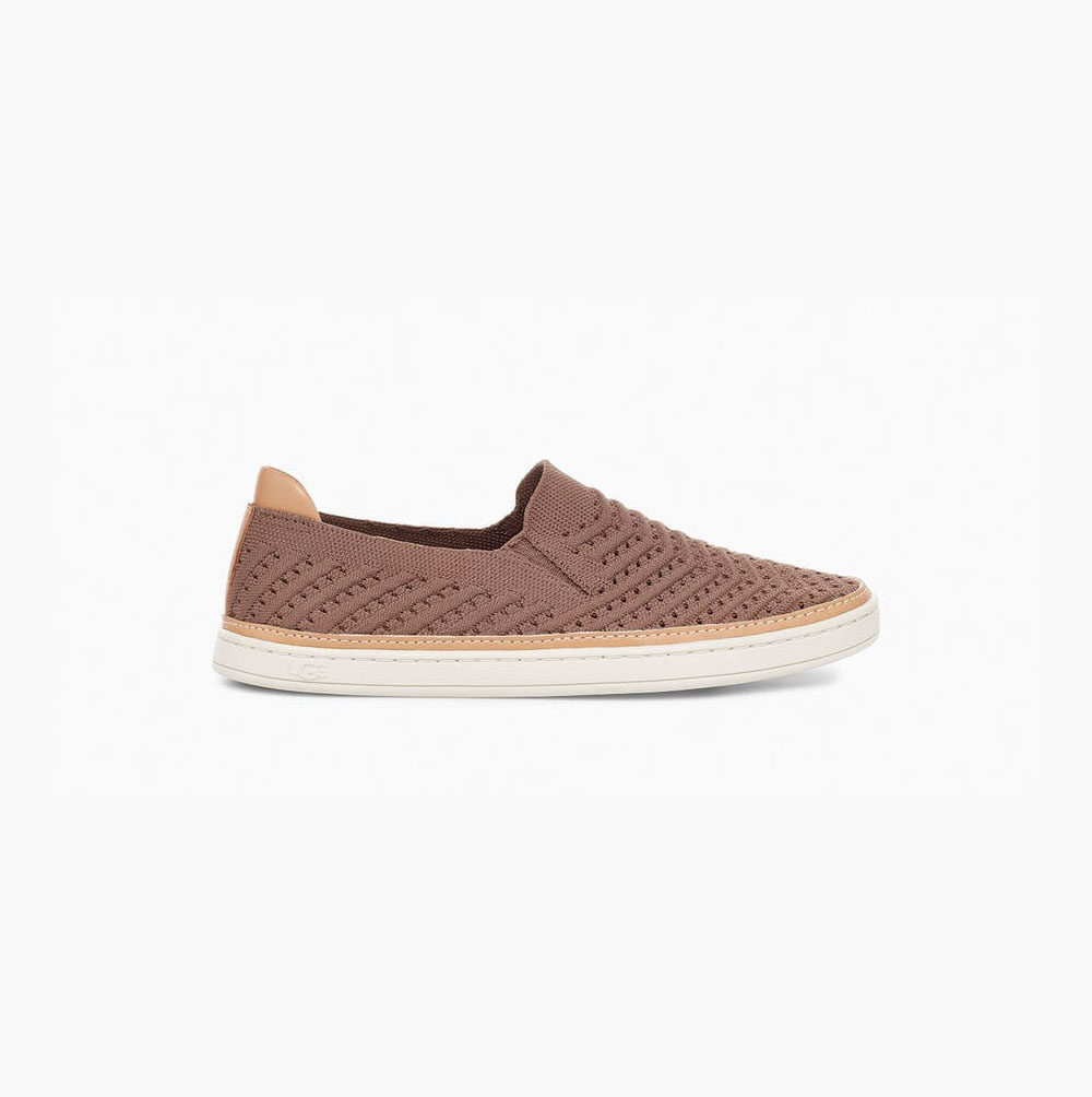UGG Sammy Chevron Caribou Sneakers for Women (TSVW62179)